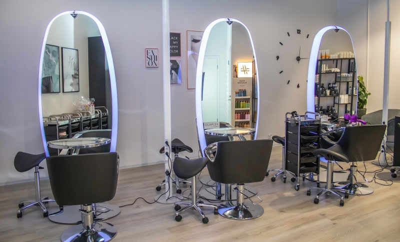 kampaamo-espoon-tapiolassa-kauppakeskus-ainoassa Parturi-kampaamo Espoo Tapiola - Salon Hot Hair.