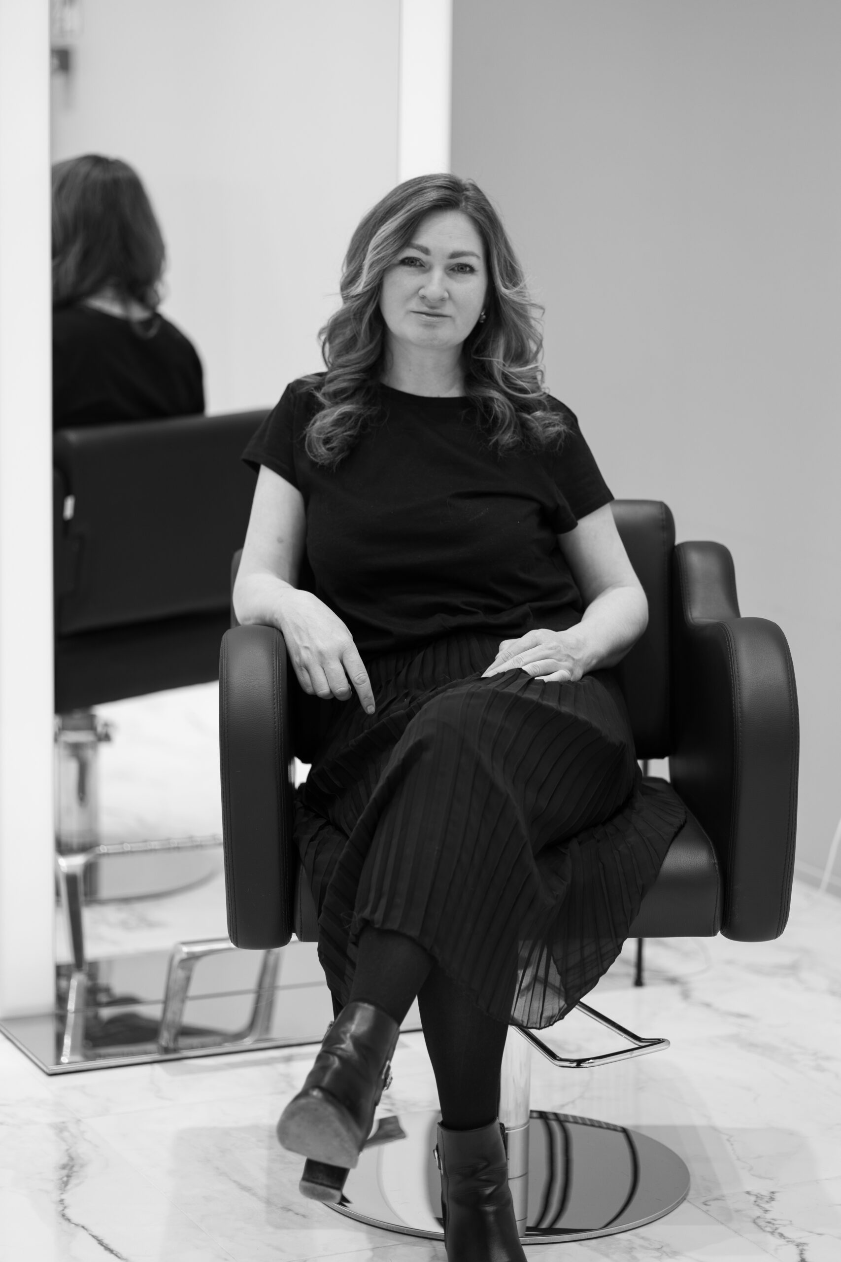 Tanja Tanja, parturi-kampaaja Salon Hot Hair, Espoo Tapiola.